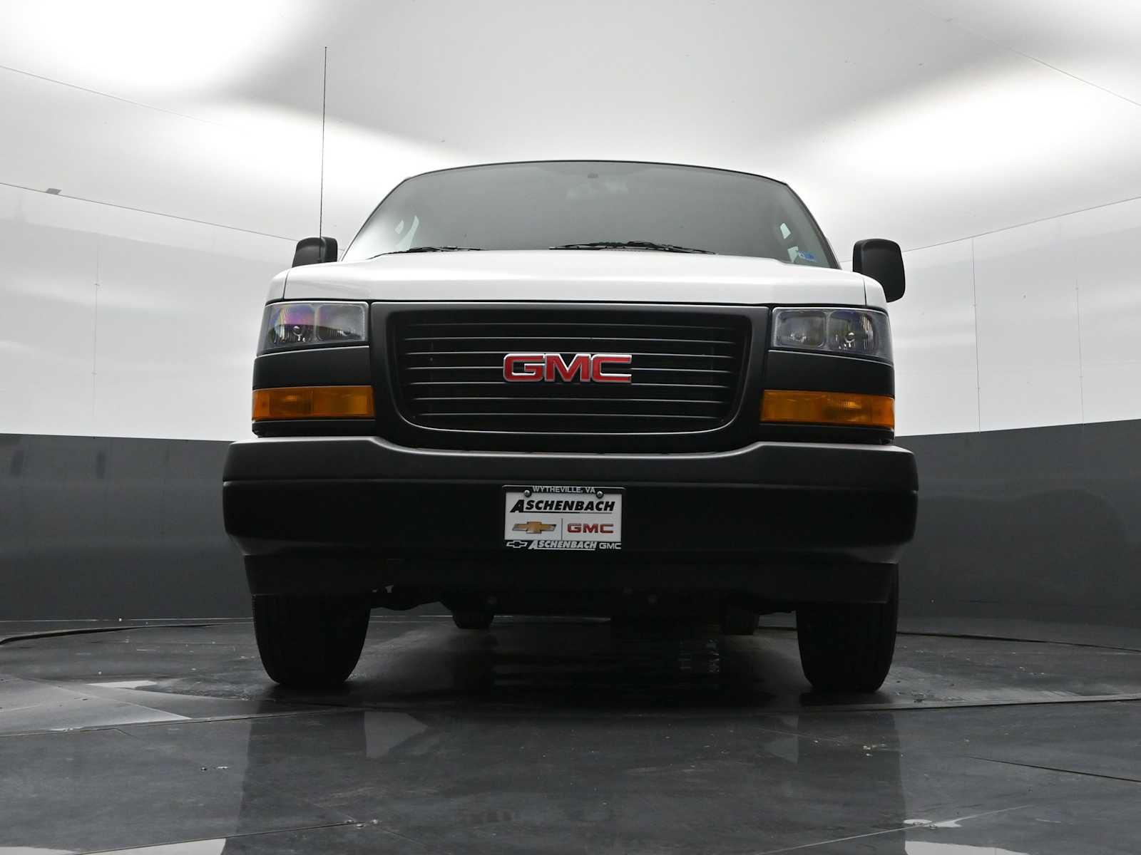 New 2026 GMC Savana 3500 Extended w/ Driver Convenience Package RWD image 18