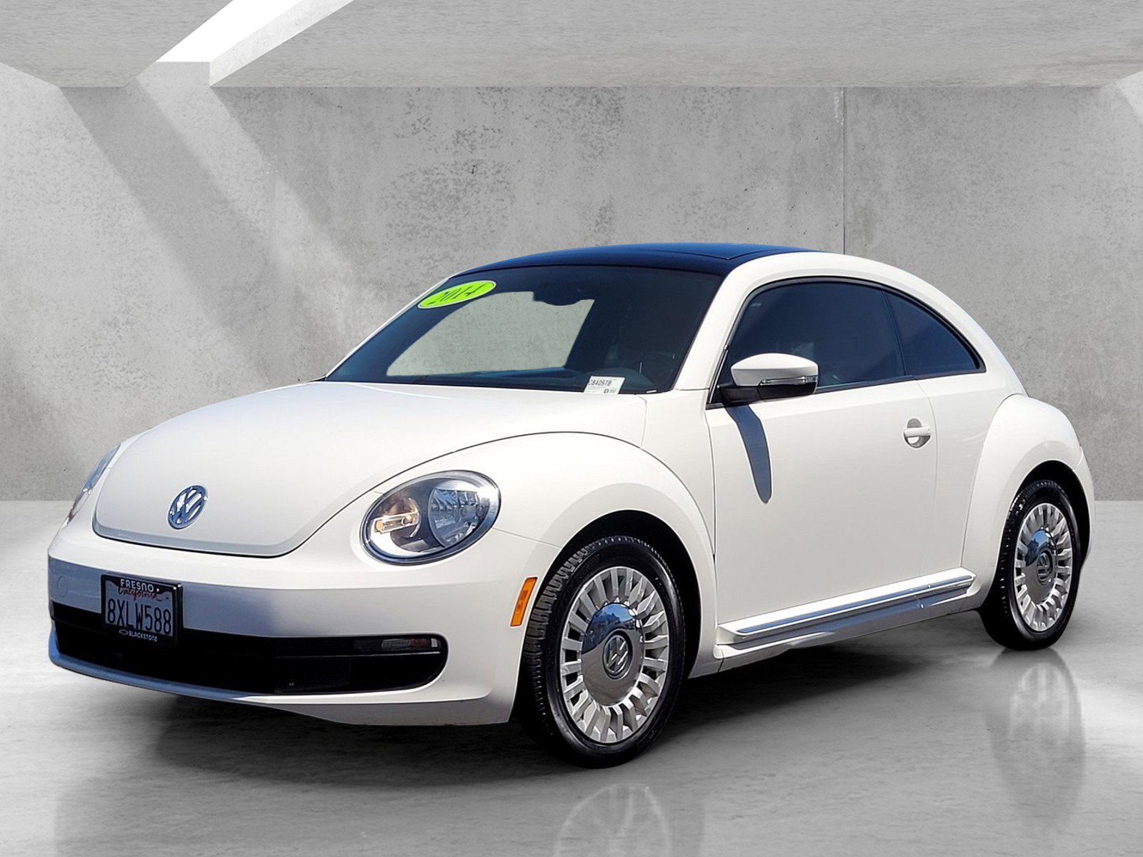 Used 2014 Volkswagen Beetle 2.5 FWD image 9