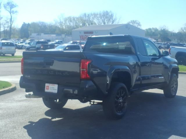 Certified 2025 Toyota Tacoma SR5 AWD/4WD image 19