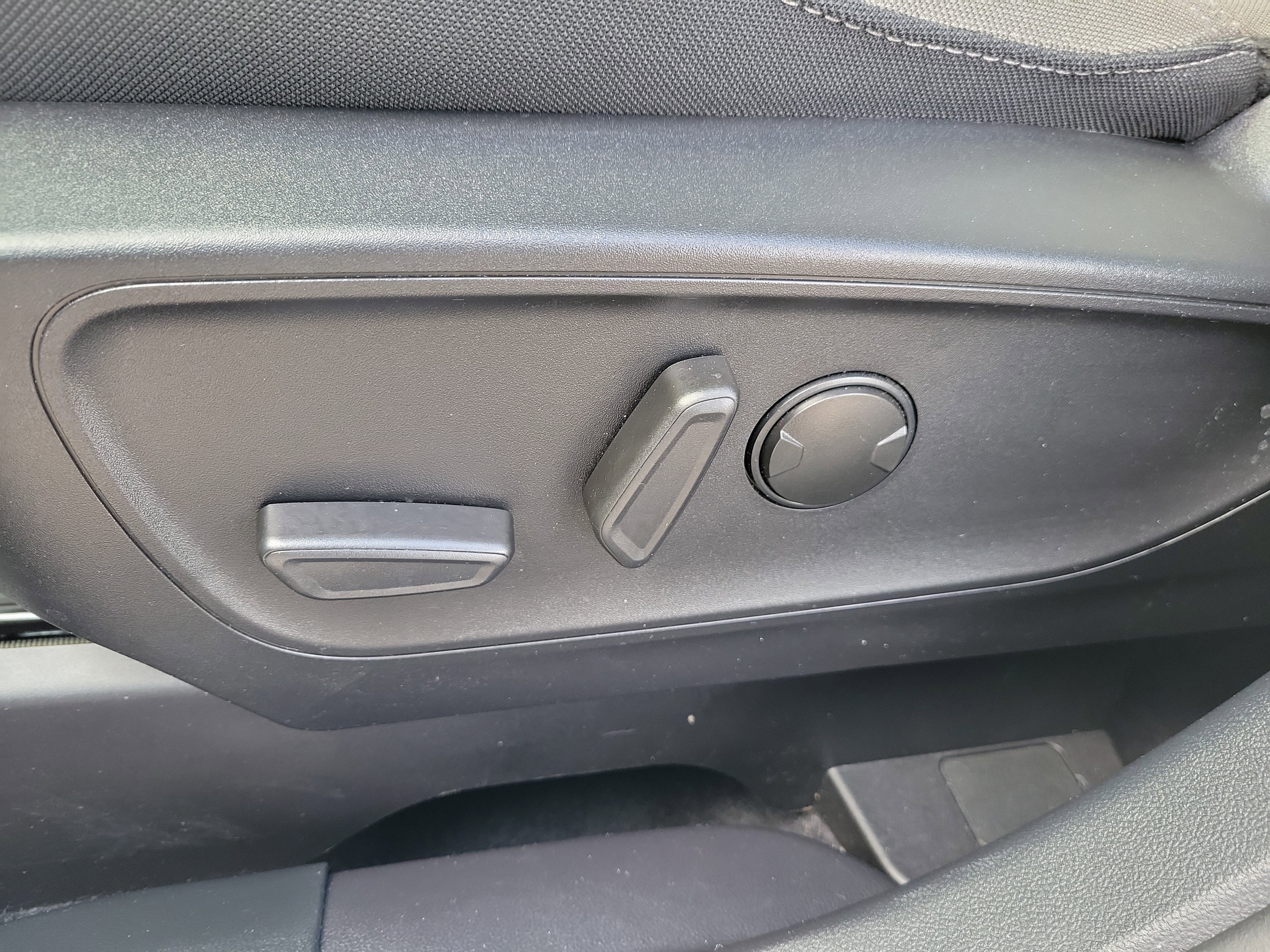 Used 2022 Ford Escape SE w/ Convenience Package AWD/4WD image 17