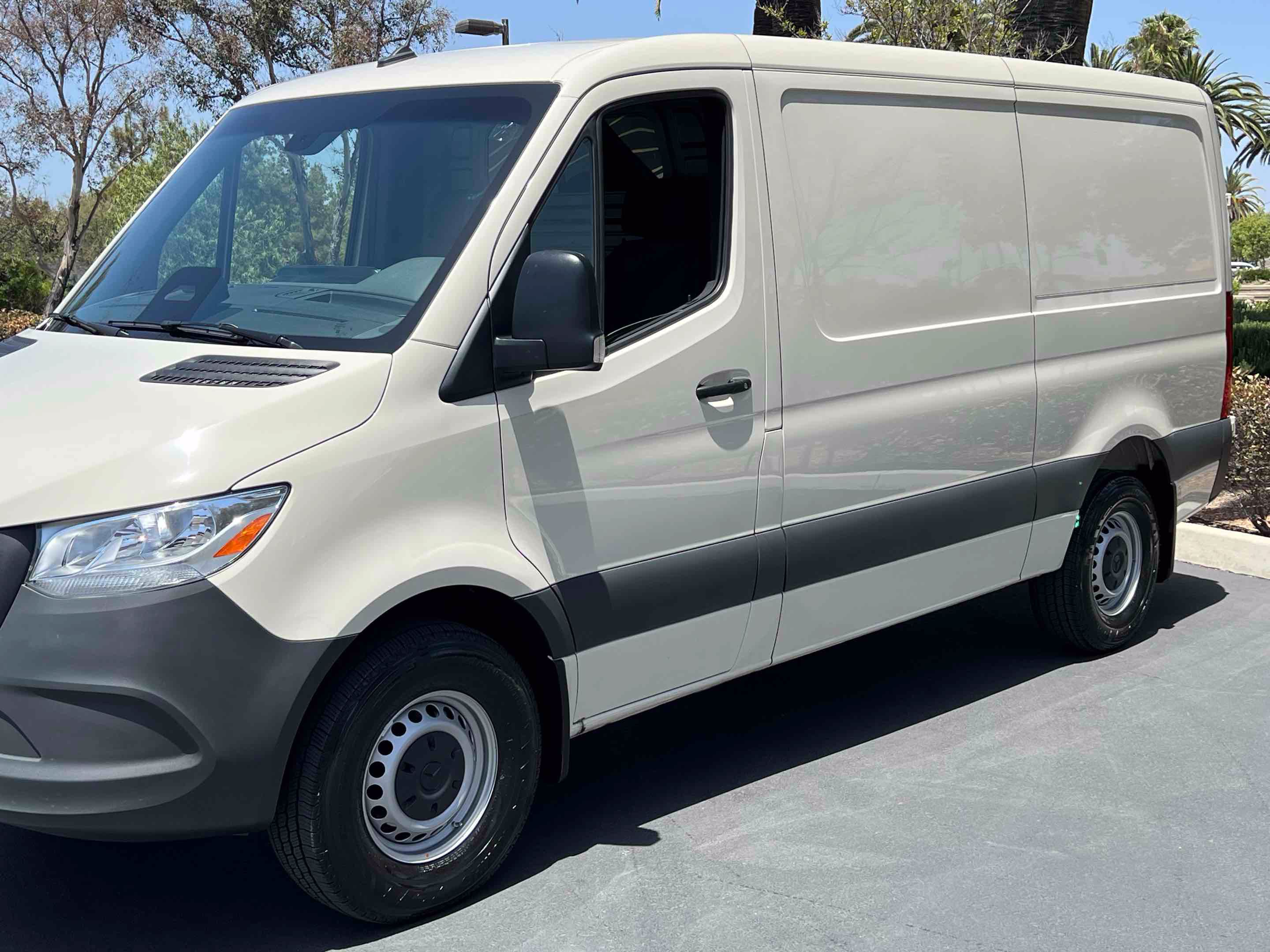 Used 2026 Mercedes-Benz Sprinter 2500 image 36