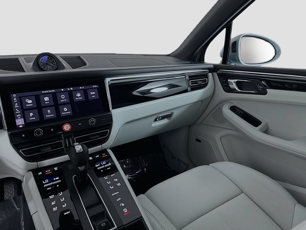 New 2025 Porsche Macan AWD/4WD image 26