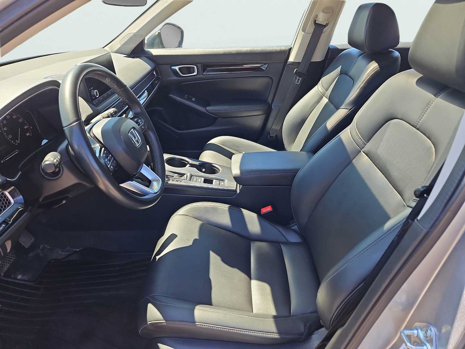 Certified 2024 Honda Civic EX-L image 30