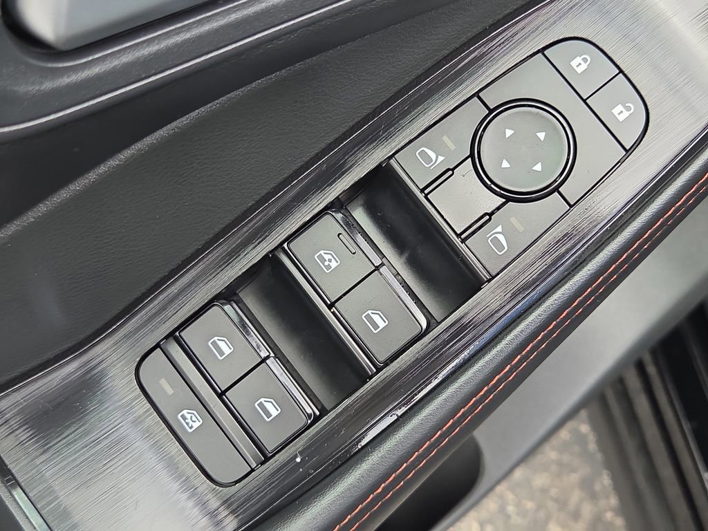 Certified 2025 Nissan Rogue SV image 16