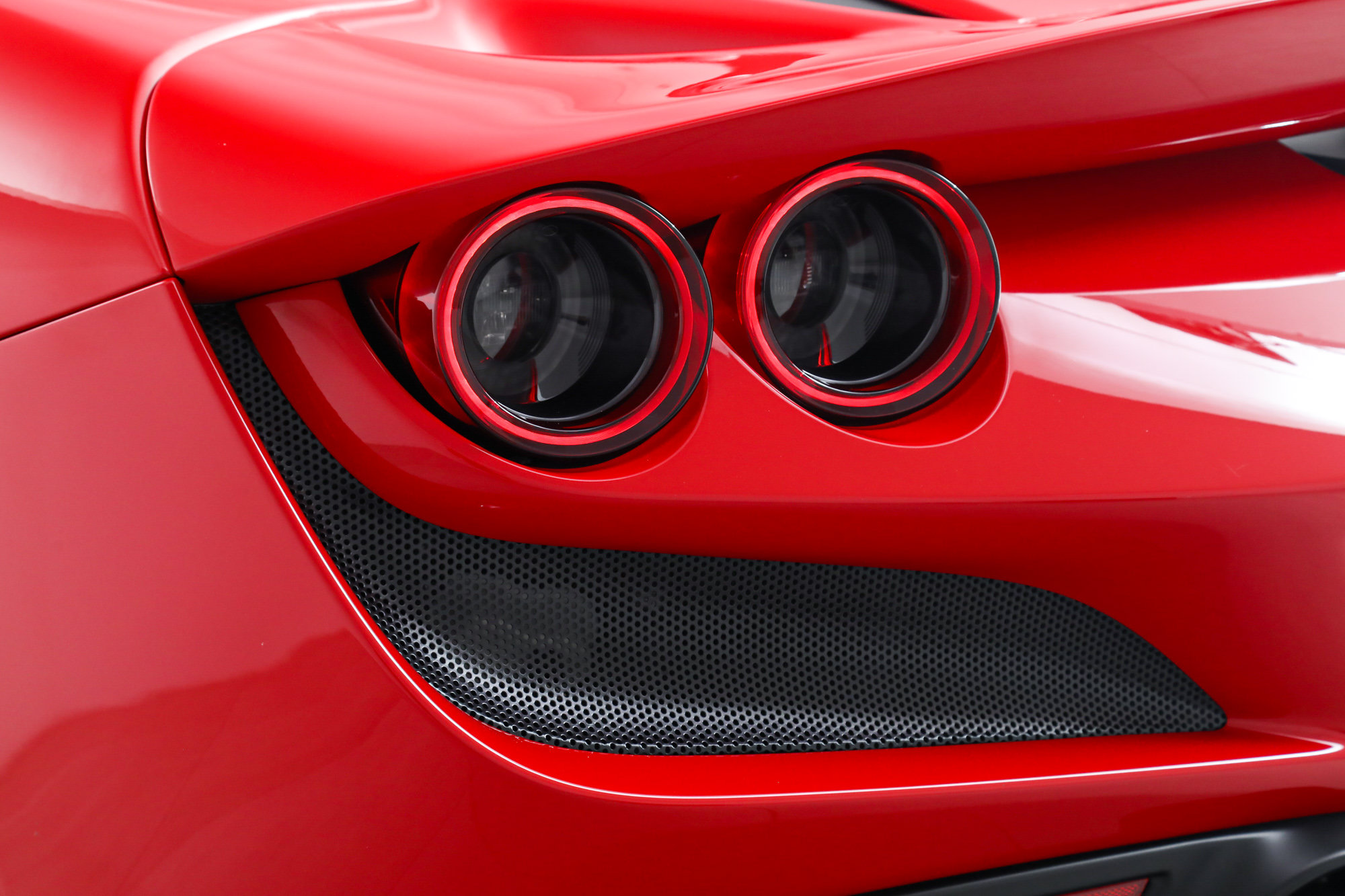 Certified 2023 Ferrari F8 Tributo RWD image 18