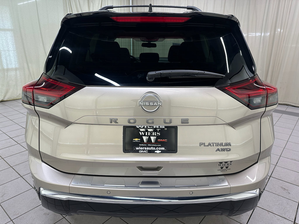 Used 2026 Nissan Rogue Platinum w/ Platinum Premium Package image 6