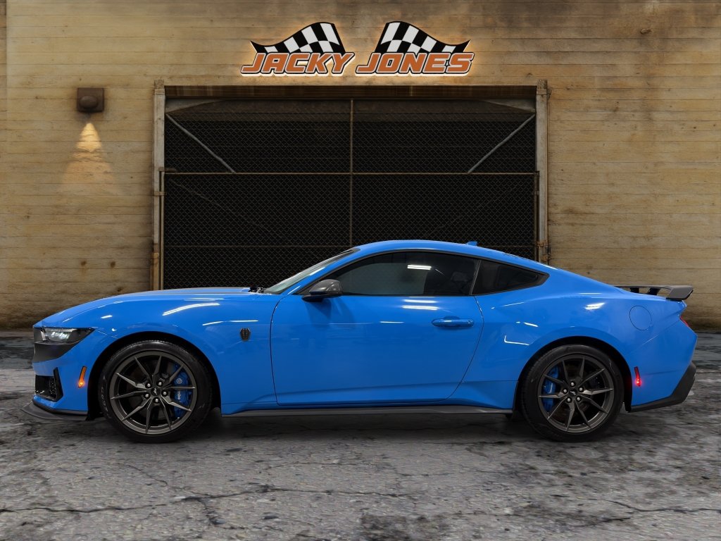 Used 2024 Ford Mustang Dark Horse RWD image 2