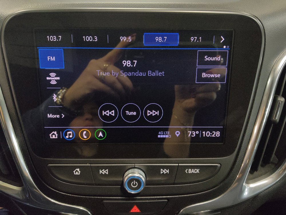 Used 2019 Chevrolet Equinox LT FWD image 25