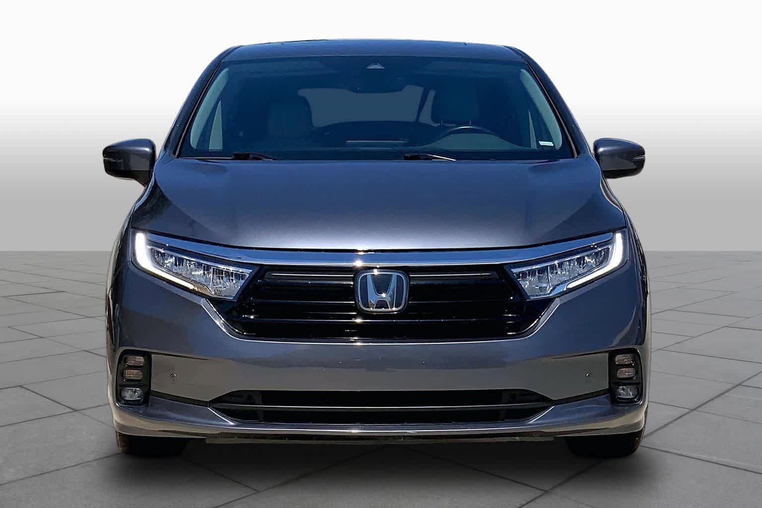 Used 2024 Honda Odyssey Touring image 4