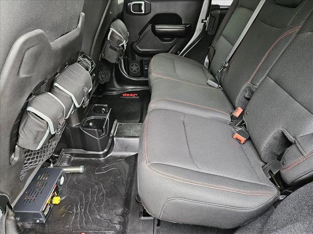 Used 2018 Jeep Wrangler Unlimited Rubicon image 17