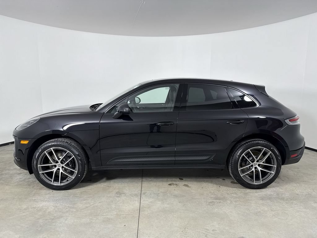 New 2026 Porsche Macan AWD/4WD image 2