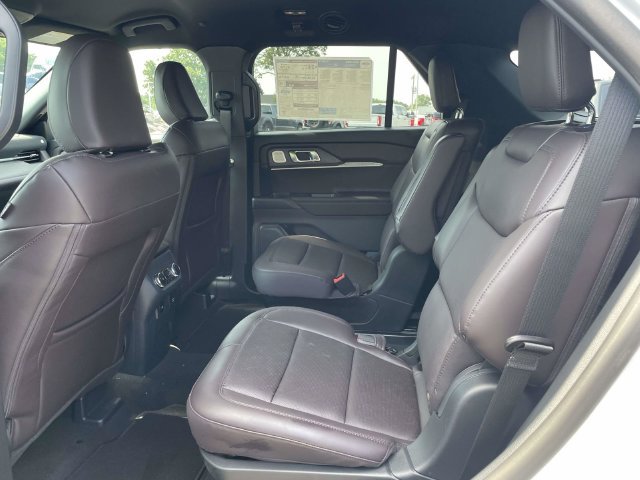 New 2026 Ford Explorer Platinum RWD image 12