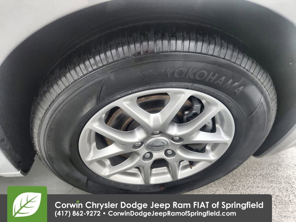 Certified 2023 Chrysler Pacifica Touring-L image 32