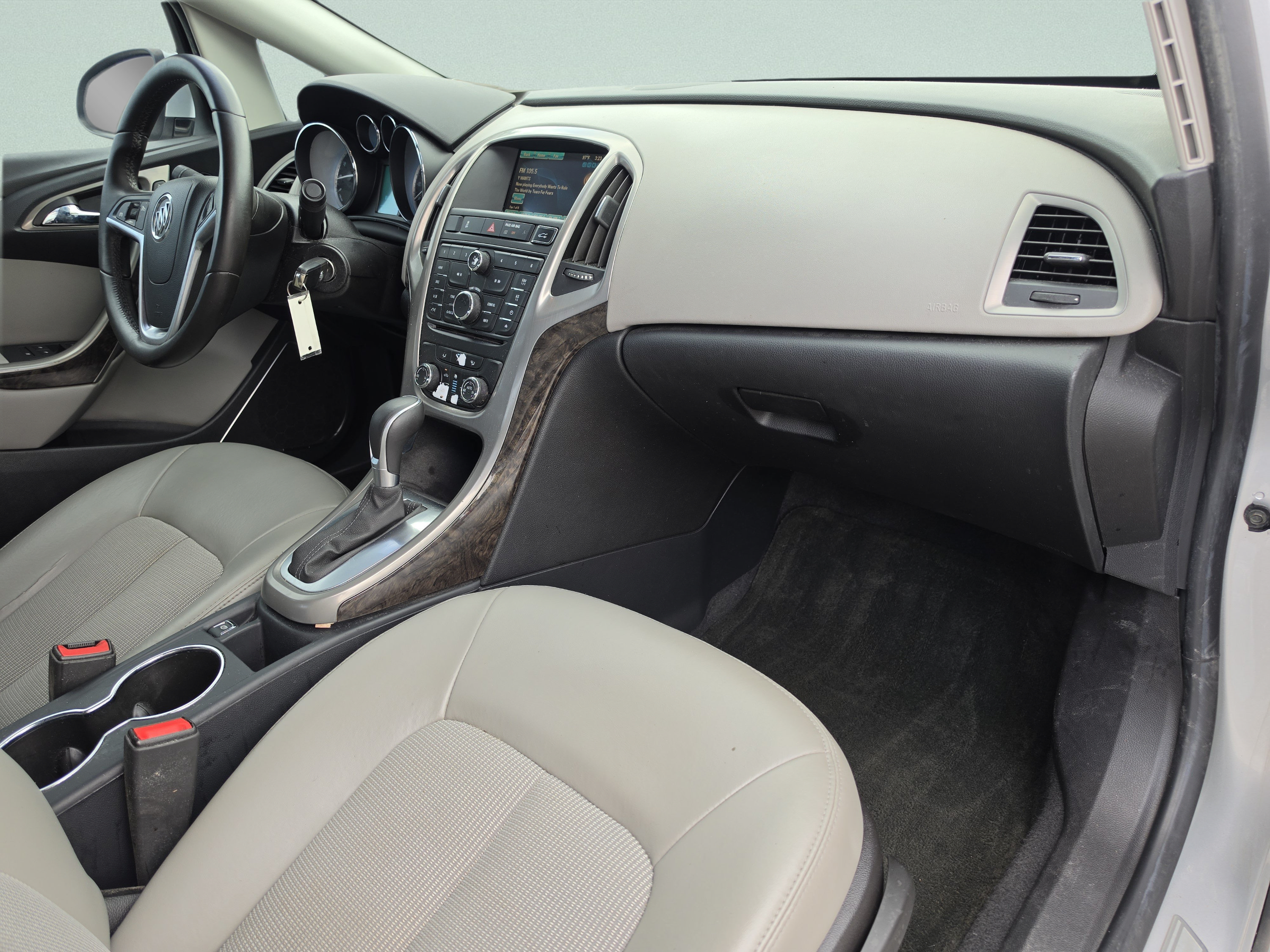 Used 2015 Buick Verano FWD image 16