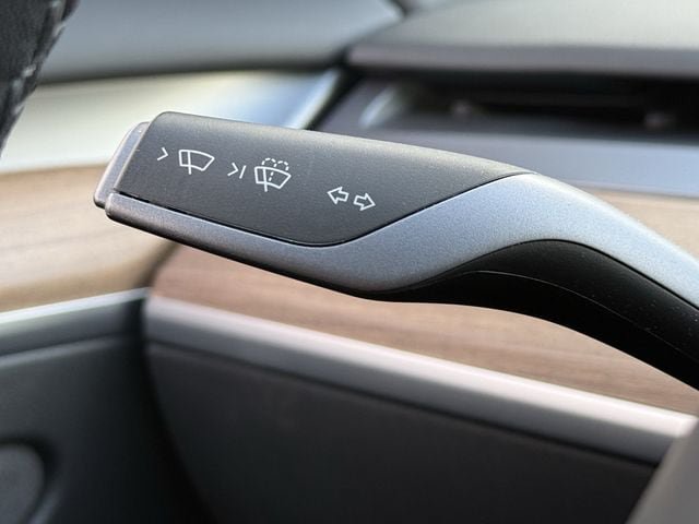 Used 2022 Tesla Model 3 Performance AWD/4WD image 19