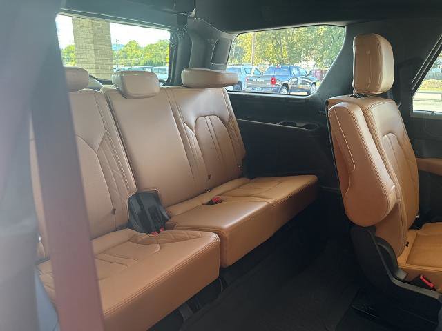 Certified 2024 Ford Expedition Platinum image 25