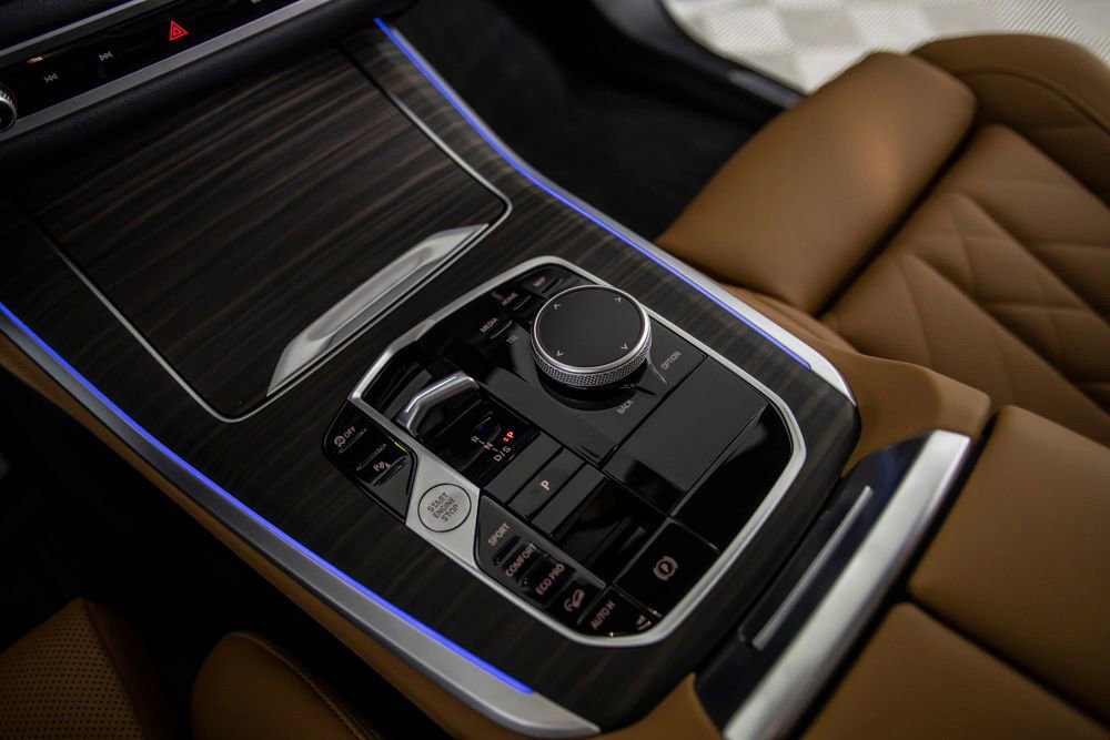 Used 2026 BMW X5 xDrive40i w/ M Sport Package image 35