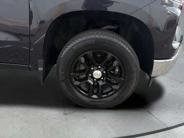 Used 2023 Chevrolet Silverado 1500 LT AWD/4WD image 30