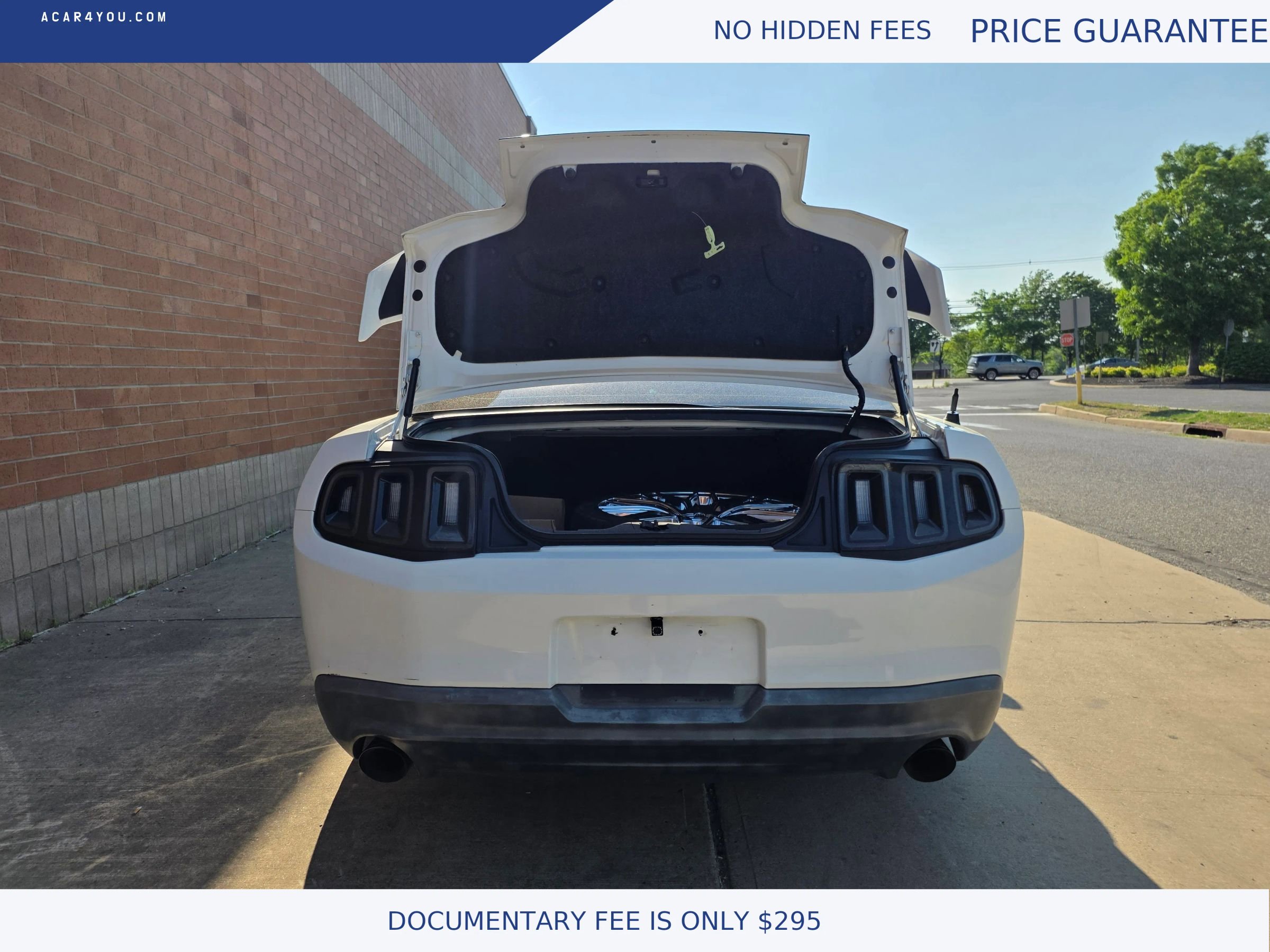 Used 2010 Ford Mustang GT Premium RWD image 12