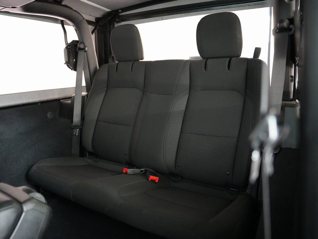 Used 2020 Jeep Wrangler Sport image 37