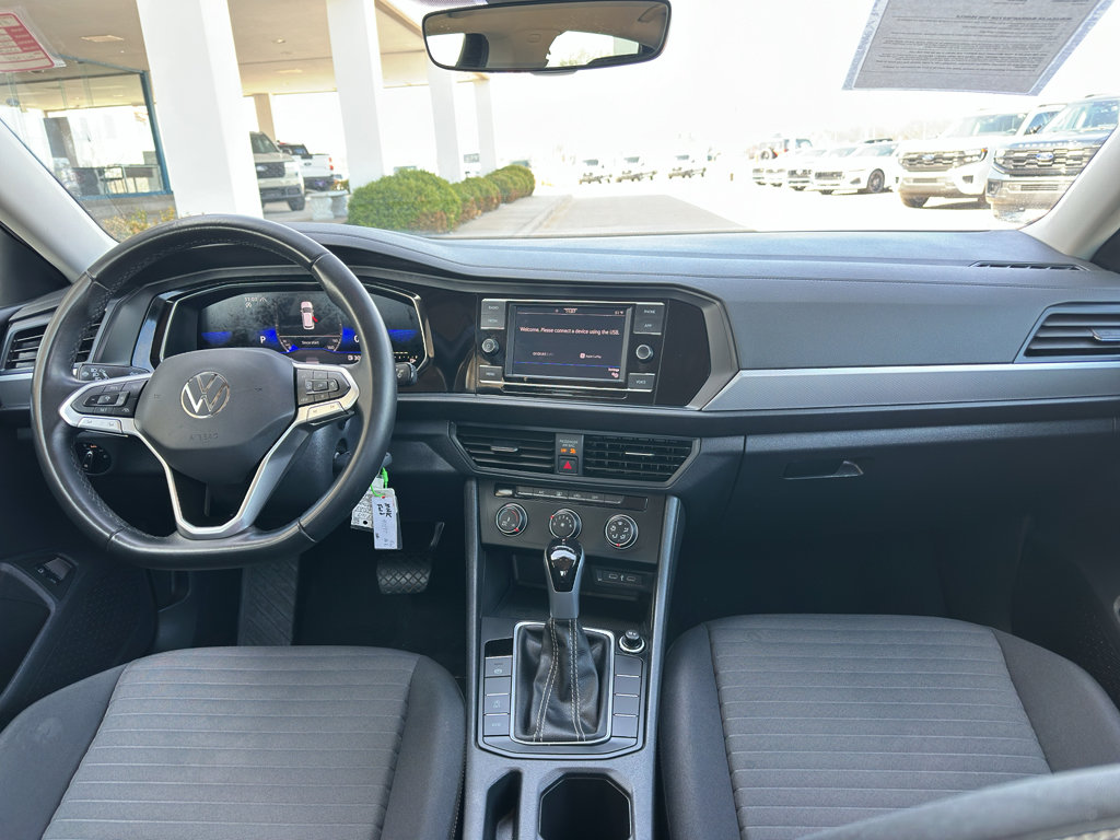 Used 2024 Volkswagen Jetta S image 11