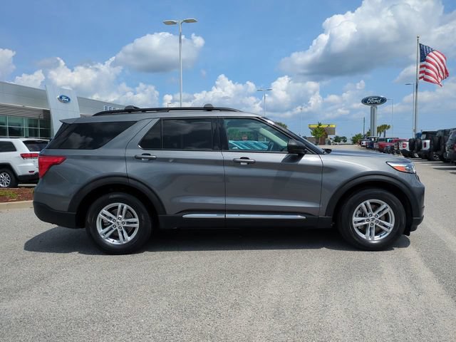 Used 2022 Ford Explorer XLT RWD image 3