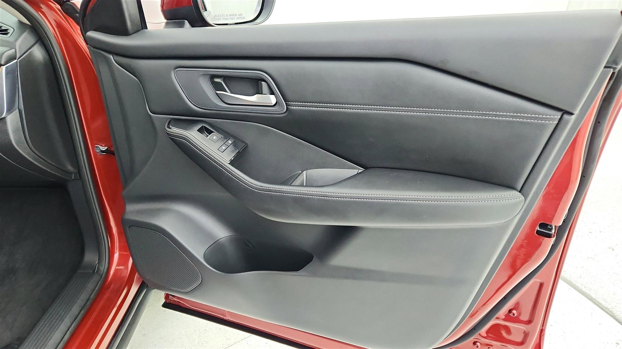 Used 2024 Nissan Rogue SL w/ SL Premium Package FWD image 40