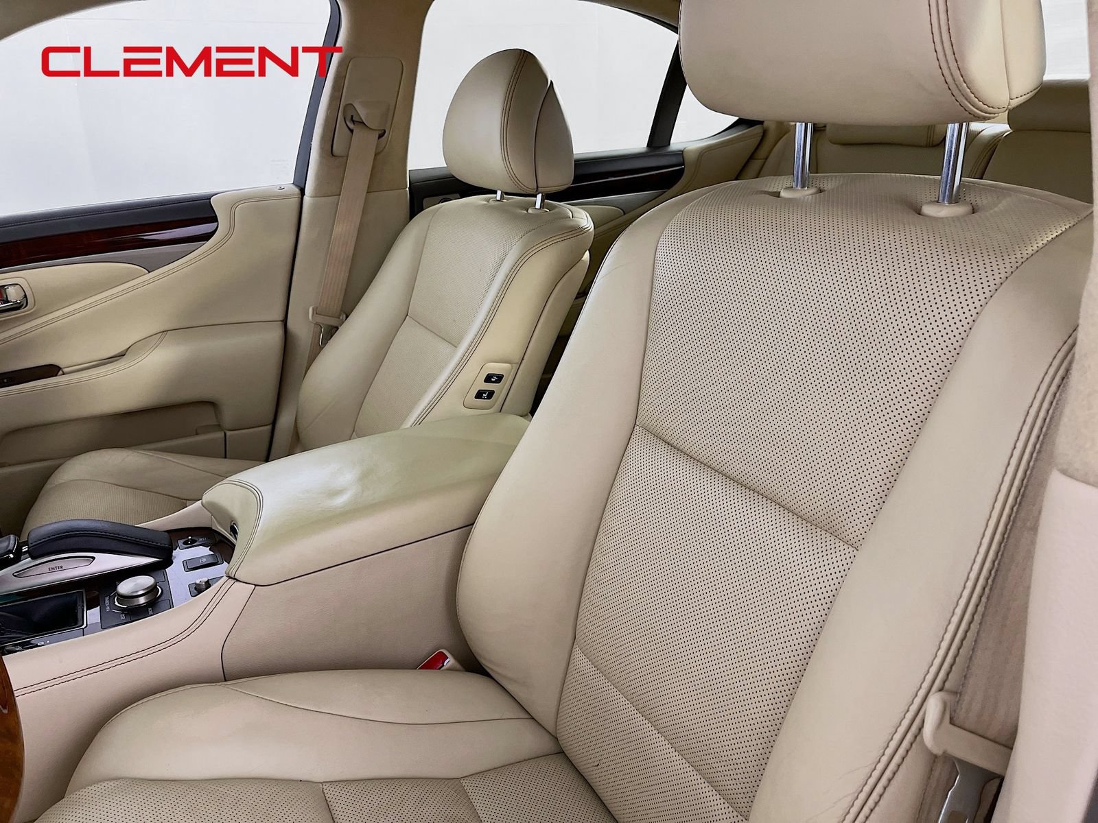 Used 2017 Lexus LS 460 w/ Comfort Package RWD image 29