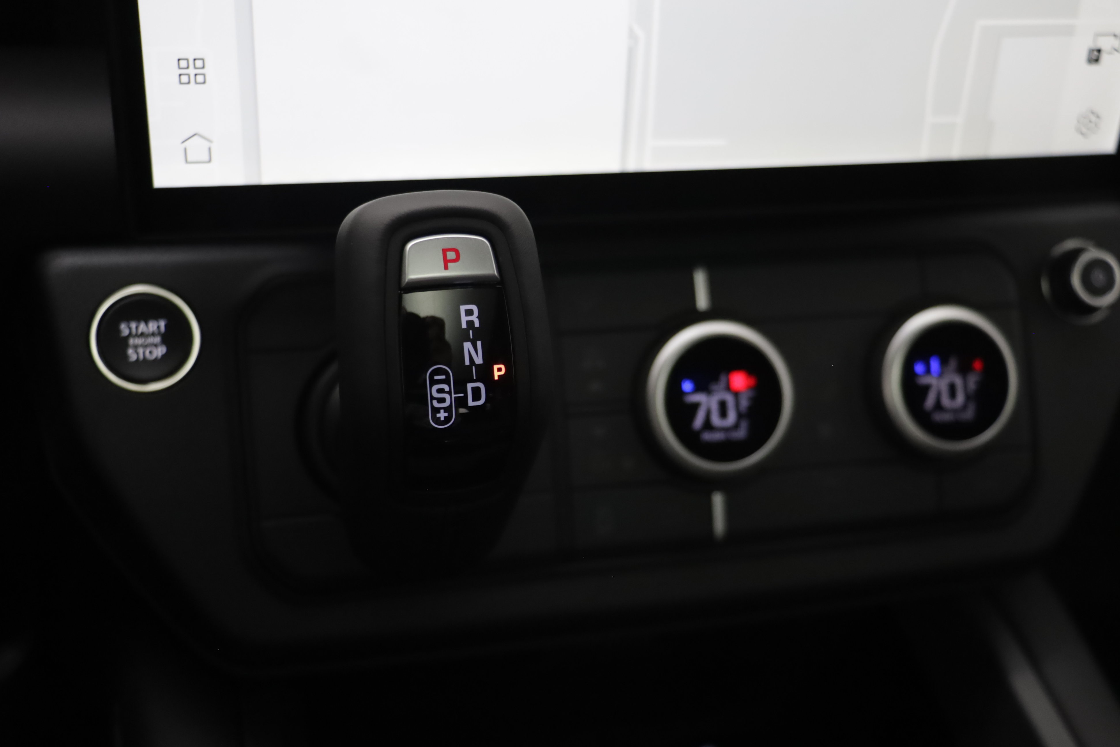 New 2026 Land Rover Defender 110 X-Dynamic SE AWD/4WD image 13