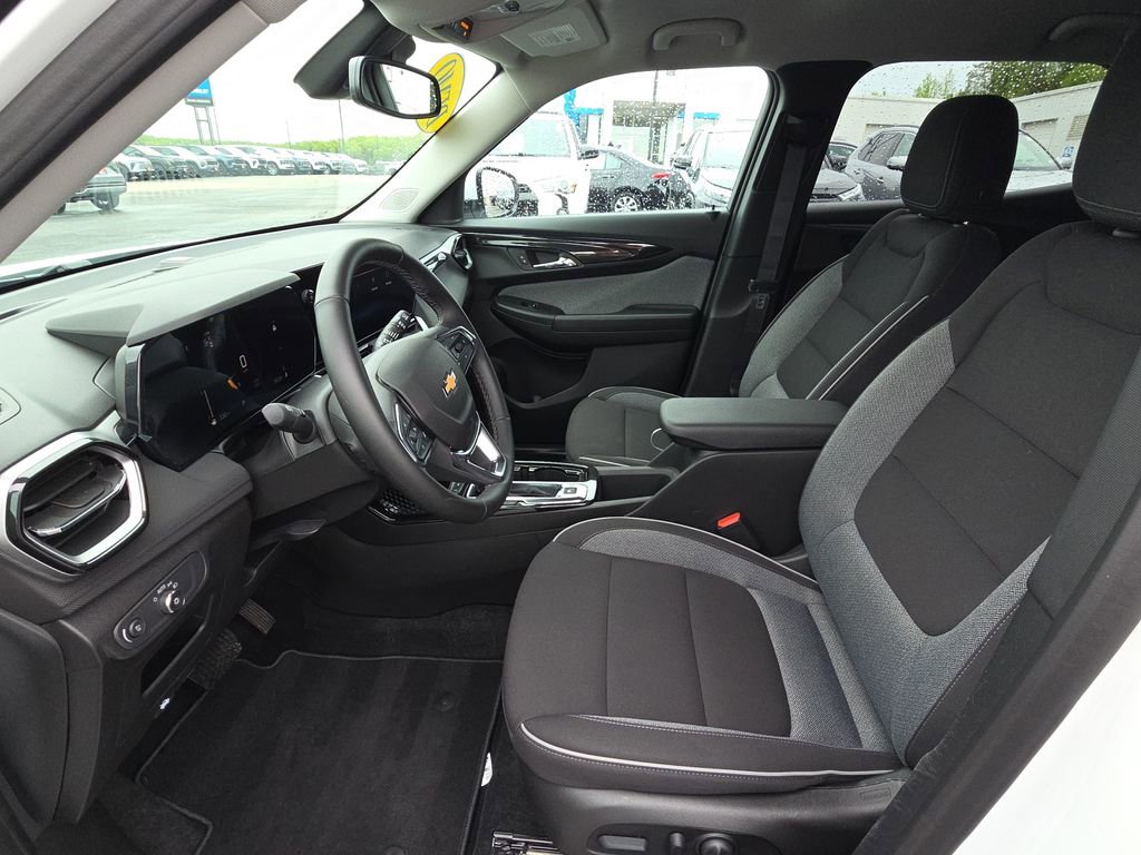 New 2026 Chevrolet TrailBlazer LT w/ Convenience Package FWD image 15