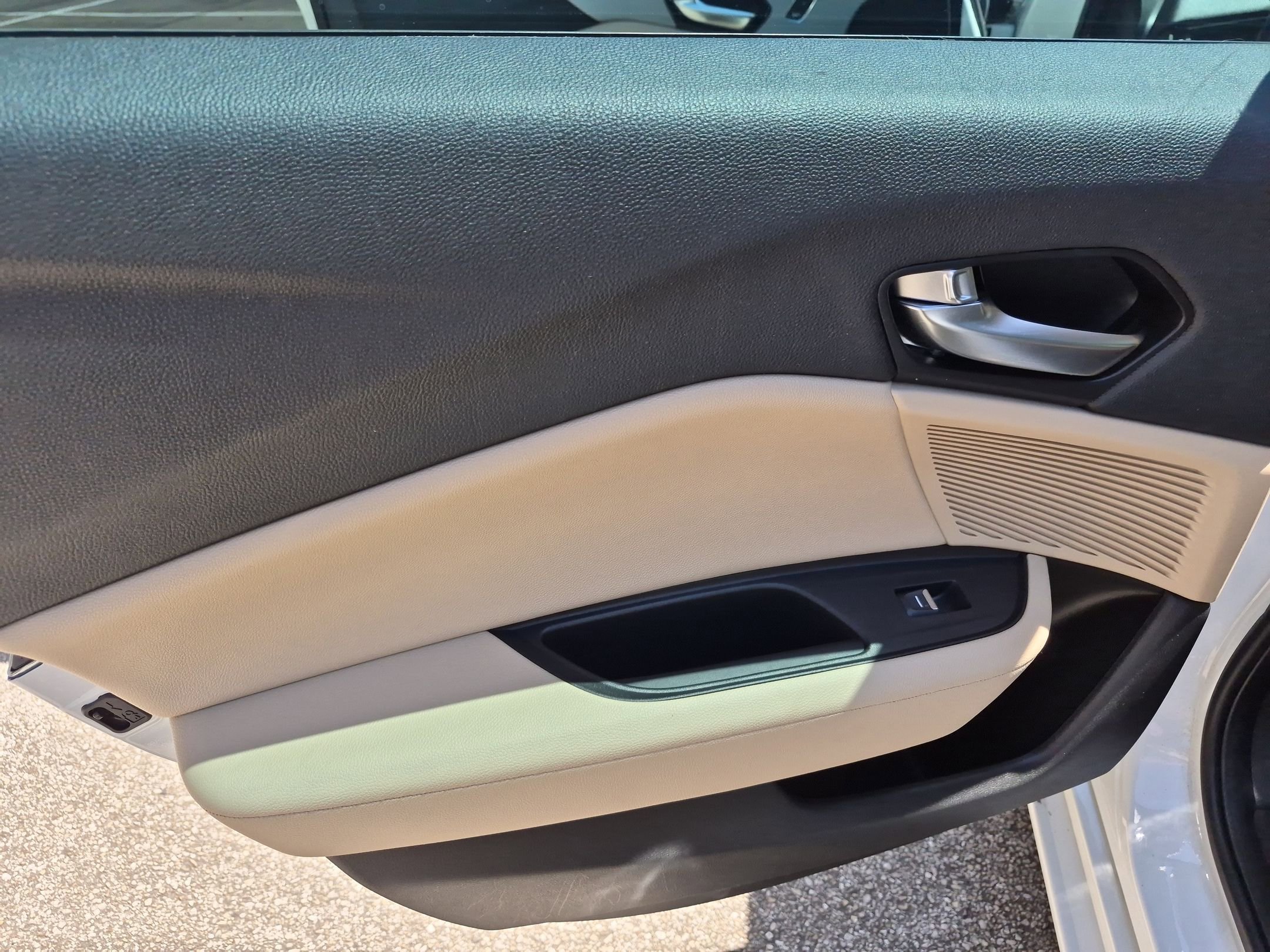 Used 2023 Acura TLX FWD image 16