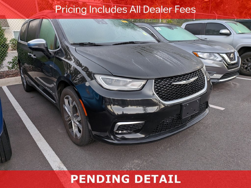 Used 2021 Chrysler Pacifica Pinnacle AWD/4WD image 1
