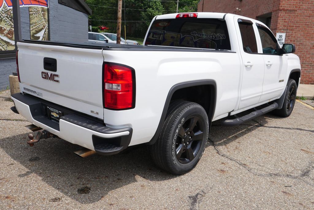 Used 2018 GMC Sierra 1500 SLE w/ Elevation Edition AWD/4WD image 3
