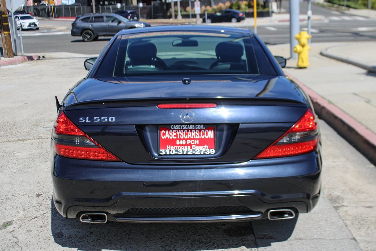Used 2011 Mercedes-Benz SL 550 image 5