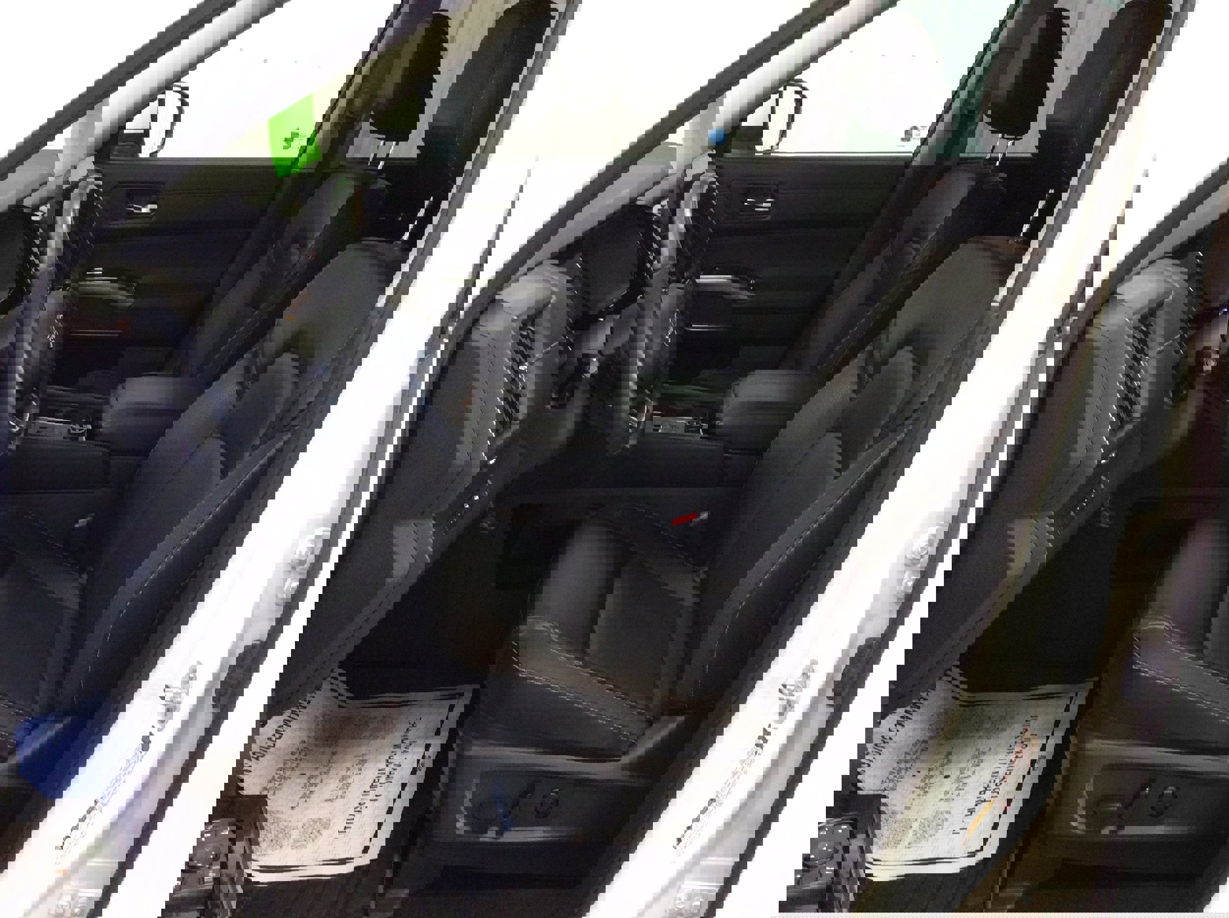 Used 2024 Nissan Pathfinder SL w/ Black Appearance Package image 15