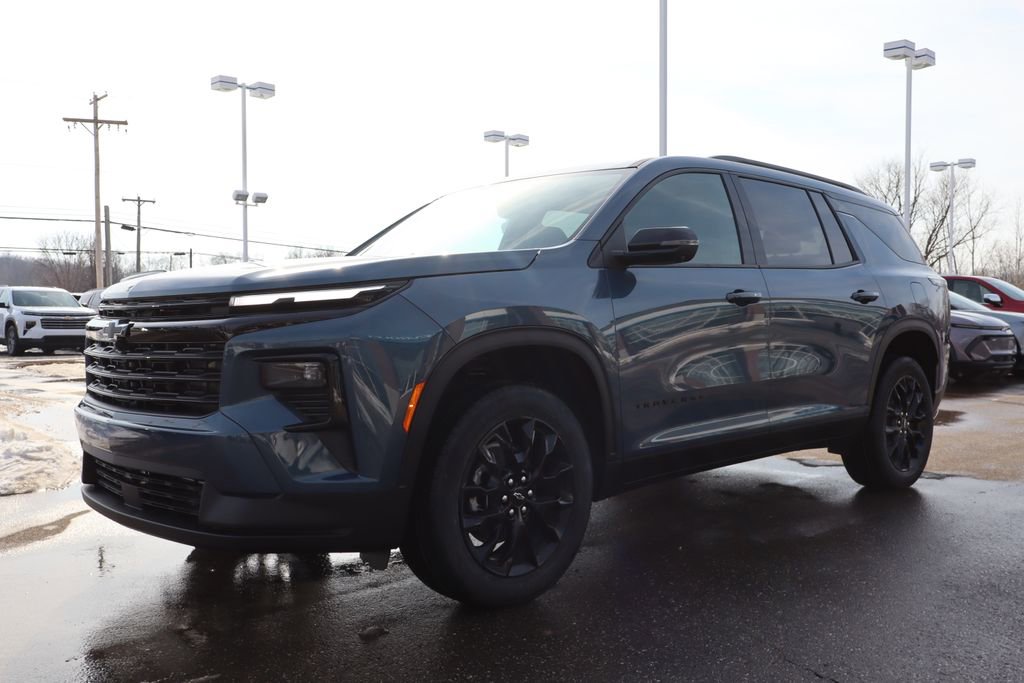 New 2026 Chevrolet Traverse LT w/ Midnight/Sport Edition image 7