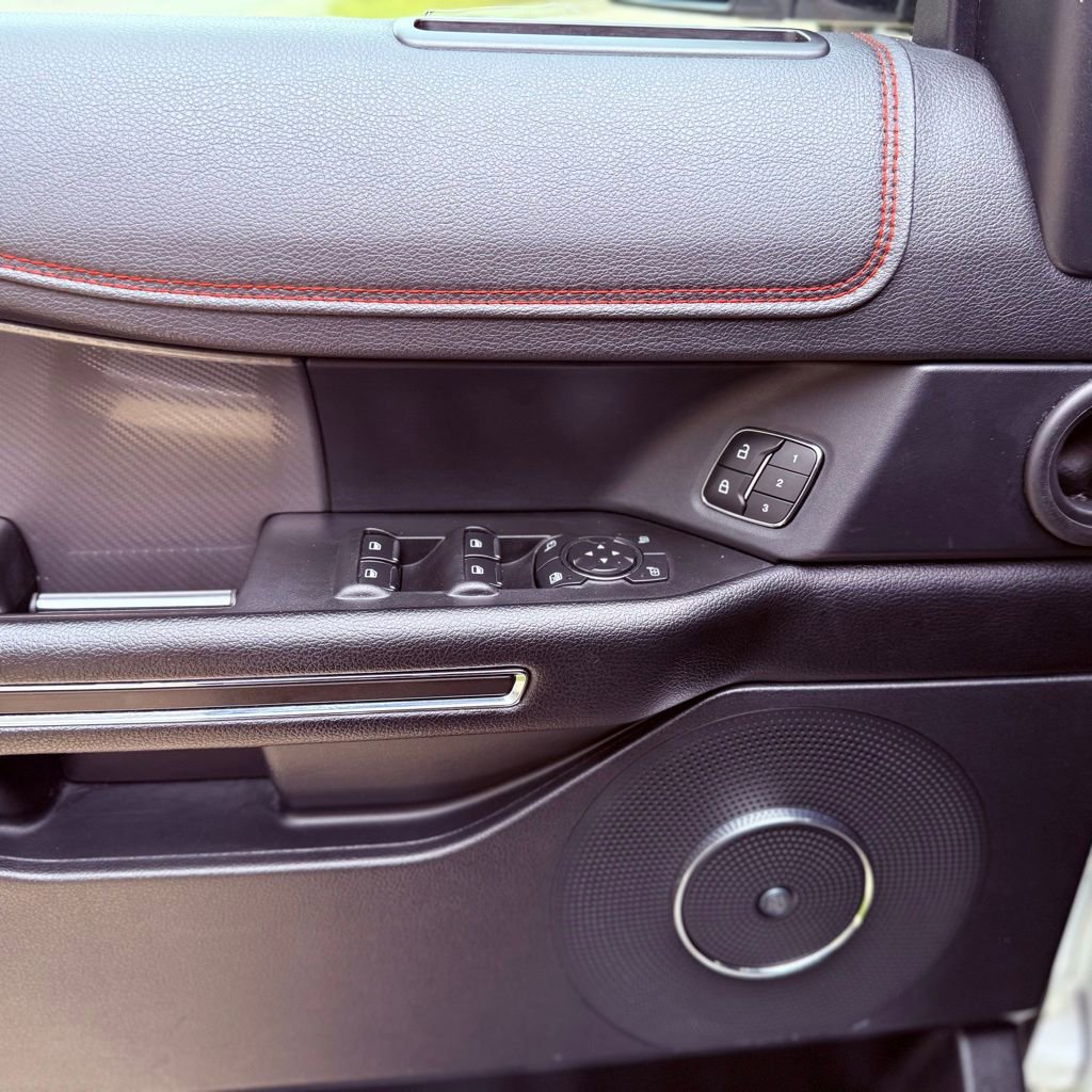 Used 2021 Ford Expedition Max Limited image 22