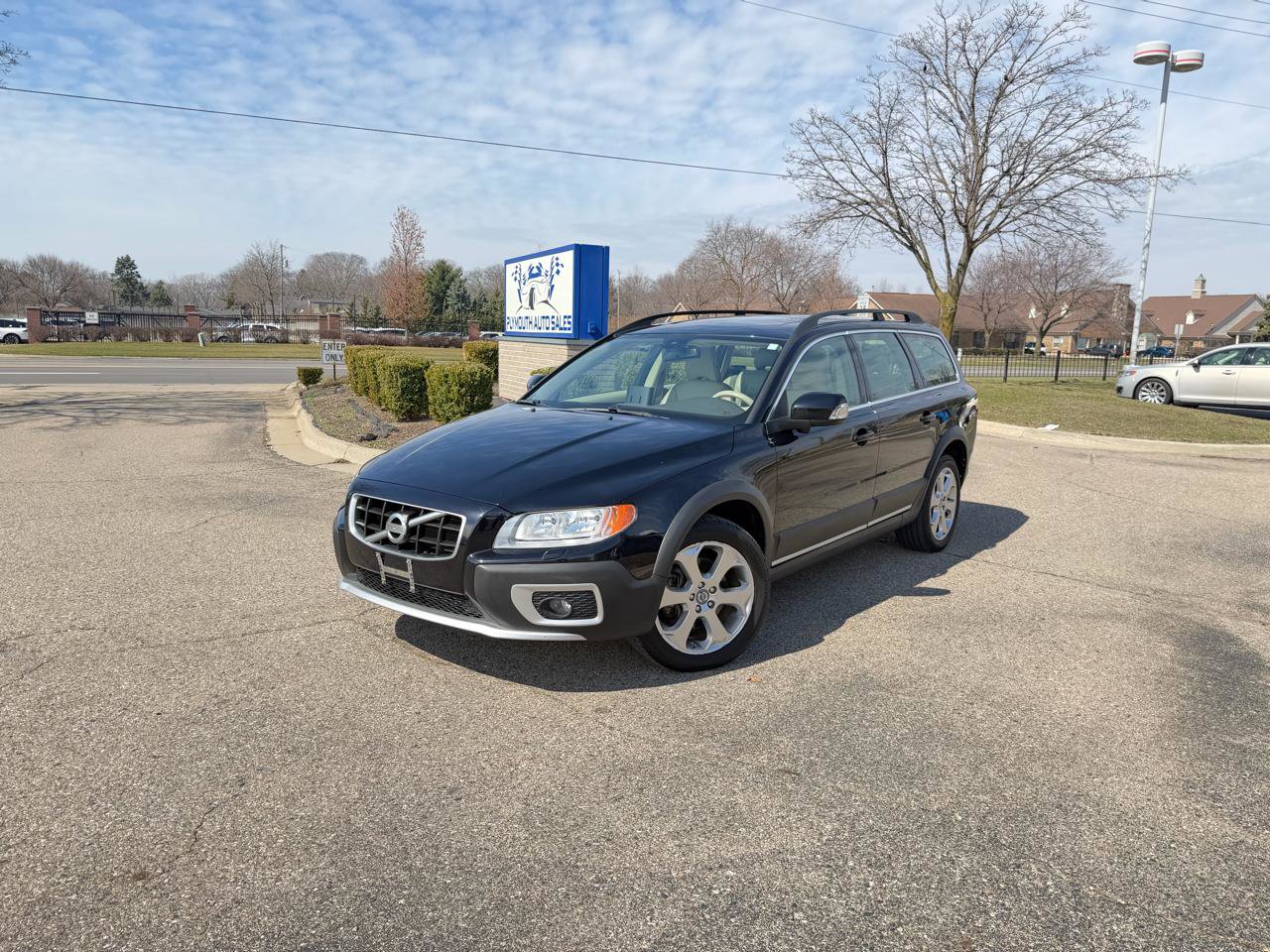Used 2010 Volvo XC70 T6 image 1
