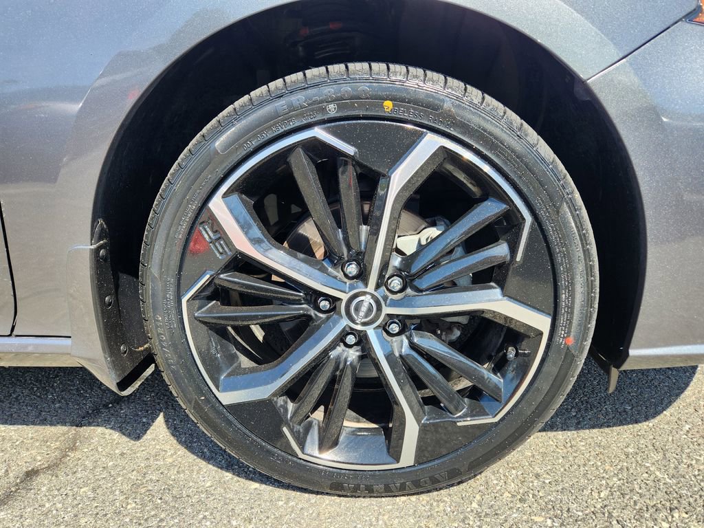 Used 2023 Nissan Altima 2.5 SR AWD/4WD image 7