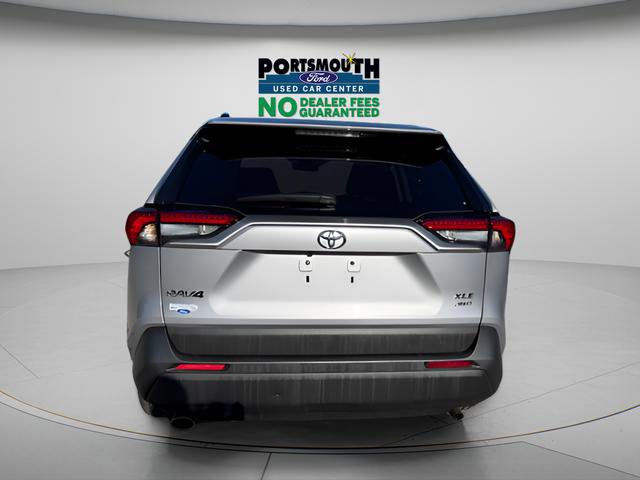 Used 2024 Toyota RAV4 XLE AWD/4WD image 25