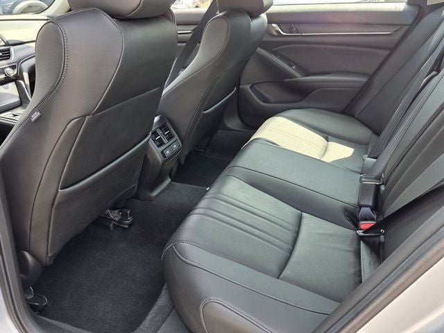 Used 2021 Honda Accord Touring image 11