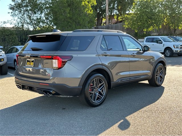 New 2026 Ford Explorer ST image 6