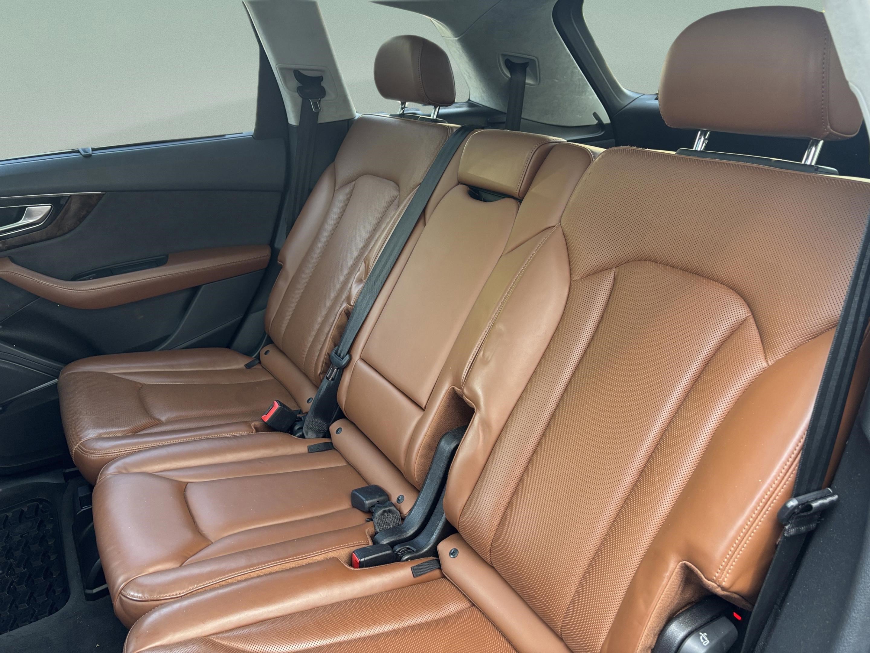 Used 2018 Audi Q7 3.0T Prestige AWD/4WD image 28