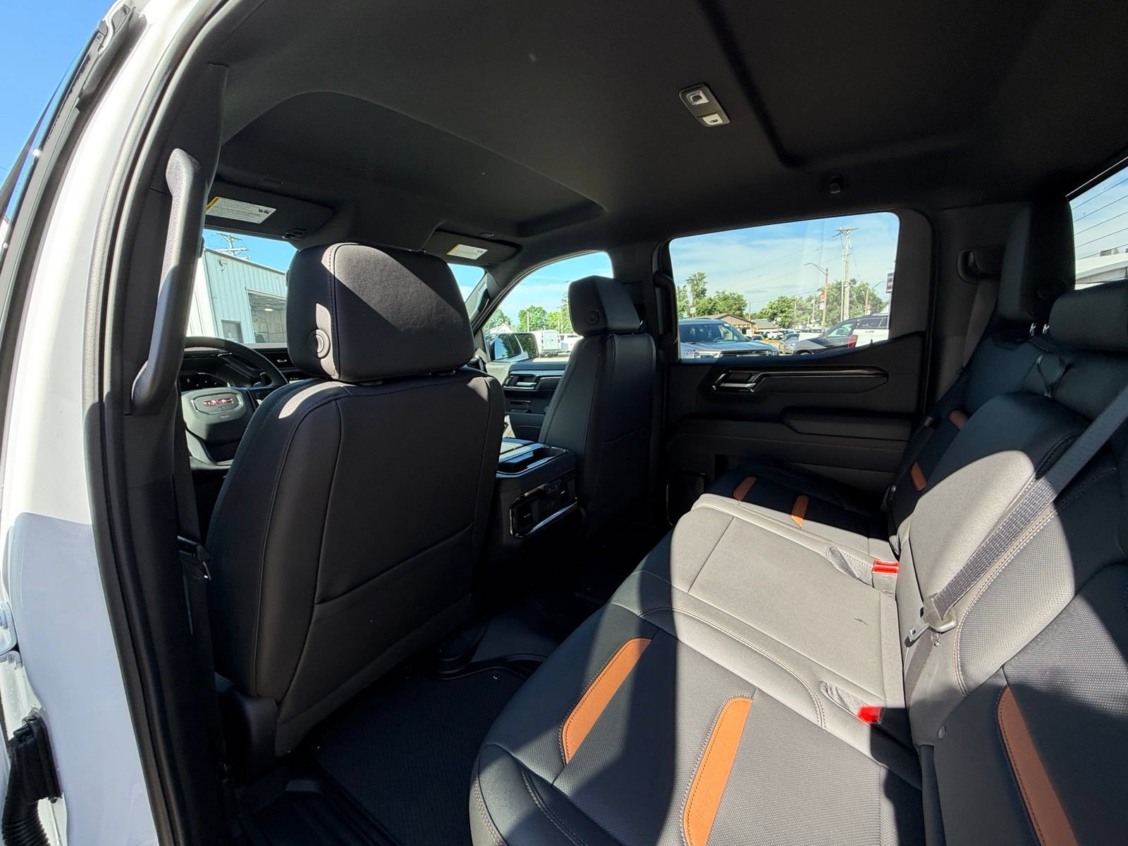 New 2026 GMC Sierra 1500 AT4 w/ AT4 Preferred Package AWD/4WD image 24