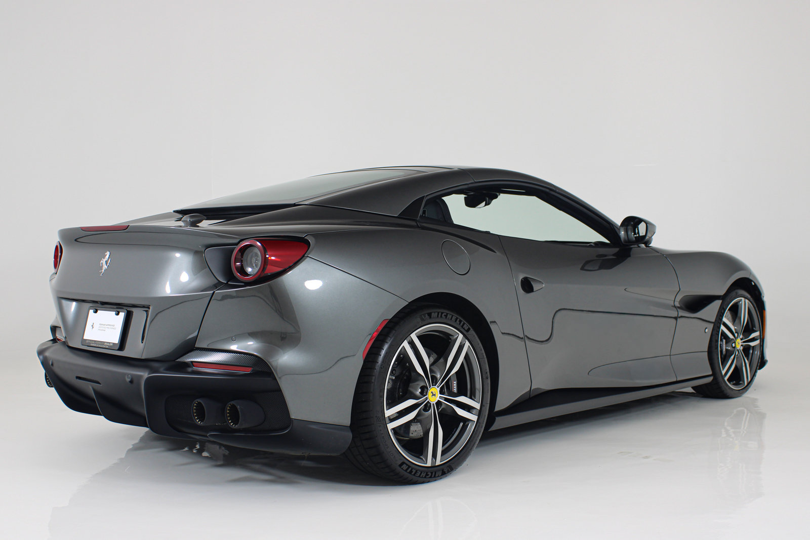Certified 2023 Ferrari Portofino M RWD image 13