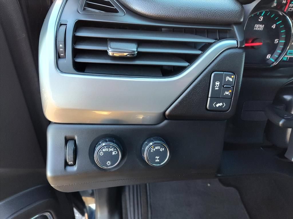 Used 2018 Chevrolet Tahoe LT AWD/4WD image 16