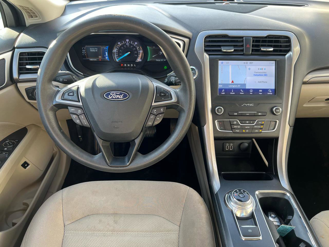 Used 2019 Ford Fusion SE image 17