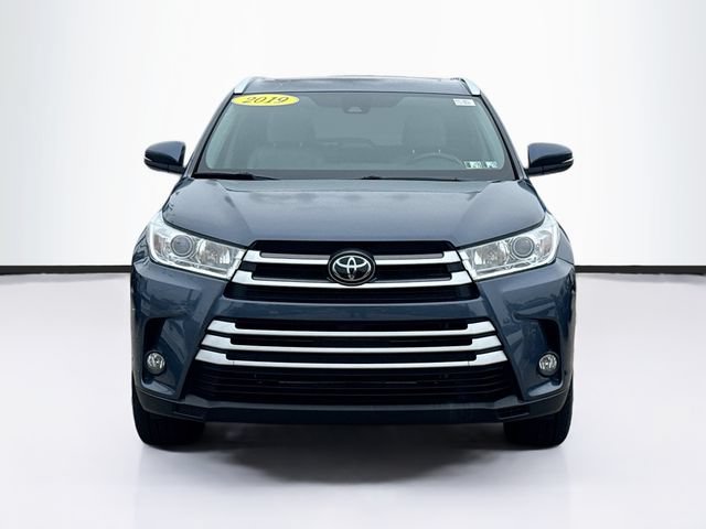 Used 2019 Toyota Highlander XLE AWD/4WD video 2