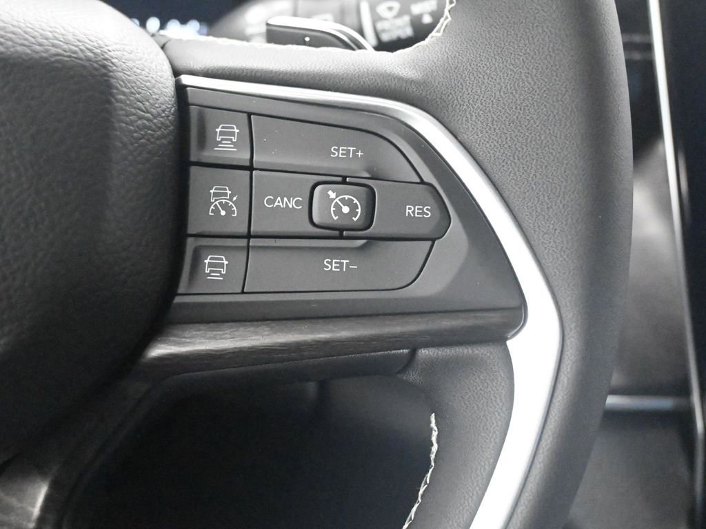 New 2025 Jeep Grand Cherokee L Limited image 28