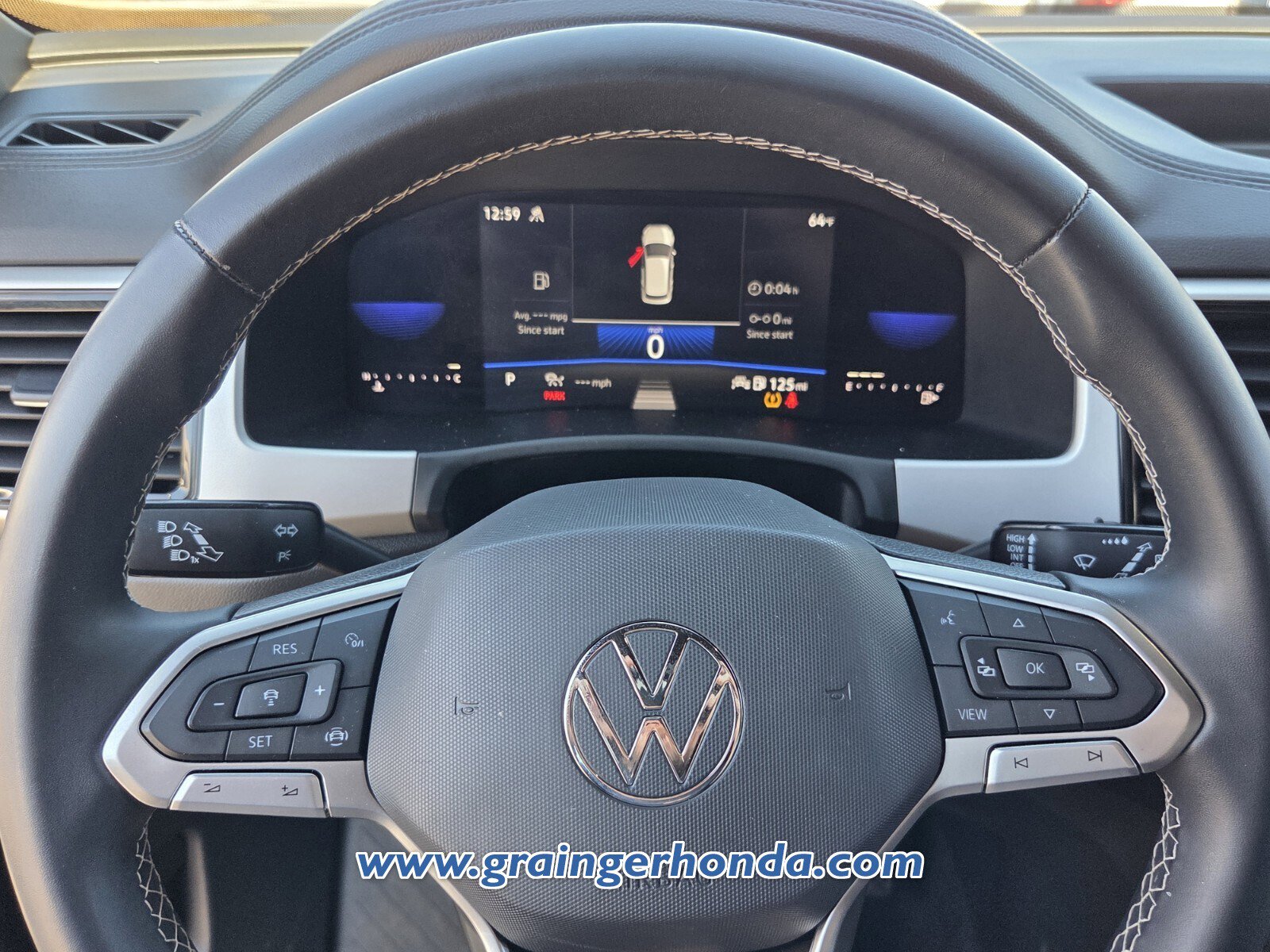 Used 2022 Volkswagen Atlas Cross Sport SE image 27